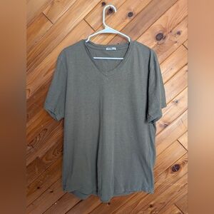 Buck Mason Olive V-Neck T-Shirt Size Large